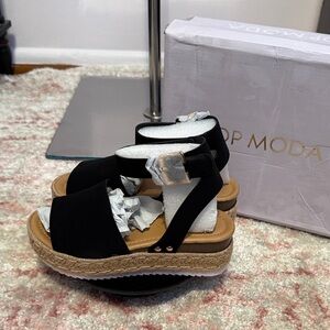TOP Moda Black and Tan Wedge Sandals